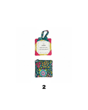 Load image into Gallery viewer, Threaded Treasure Photo Ornament