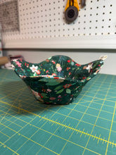 Load image into Gallery viewer, Jolly HoldMe Cozies