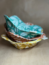 Load image into Gallery viewer, HoldMe Cozies