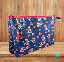 Load image into Gallery viewer, Paladin Pouch- Floral Wreath