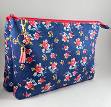 Load image into Gallery viewer, Paladin Pouch- Floral Wreath